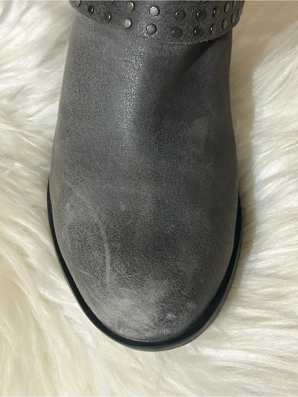 Sorel Lolla II Strap Stud Distressed Boots Size 9